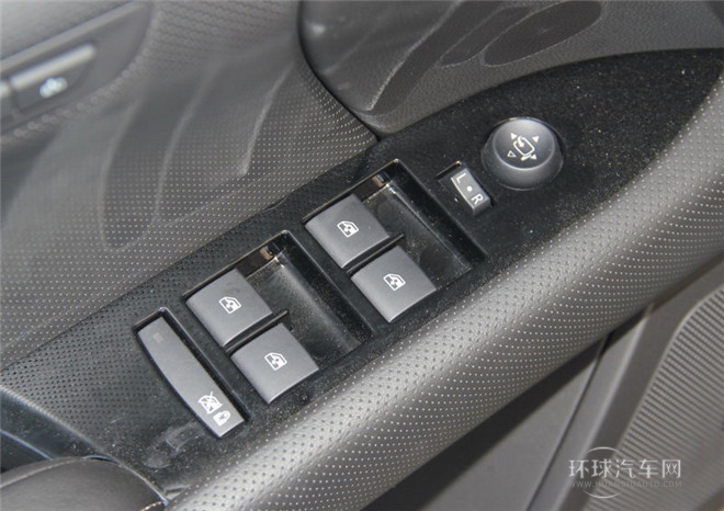 2015款 28T 豪華型