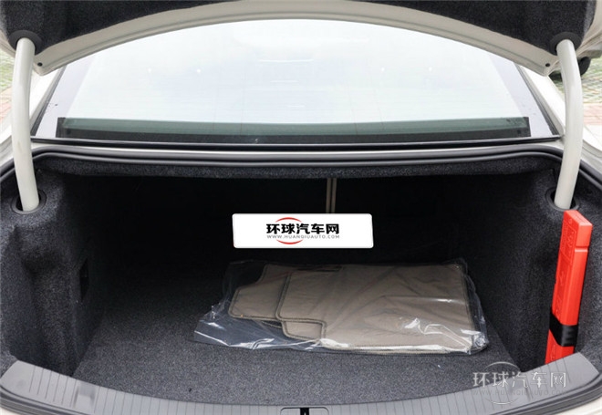 2015款 28T 精英型