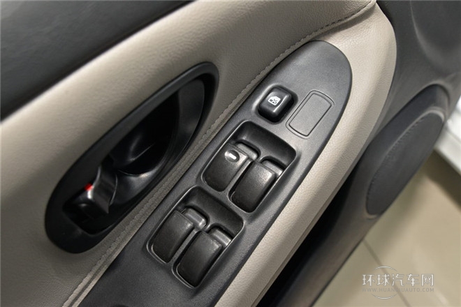 2015款 1.6L 手動樂購版