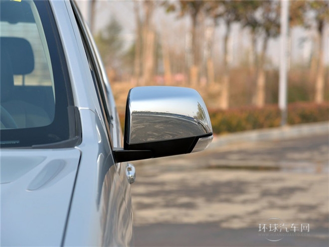 2015款 2.5T兩驅(qū) 手動(dòng)豪華型