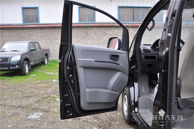 2015款 1.5L 舒適型