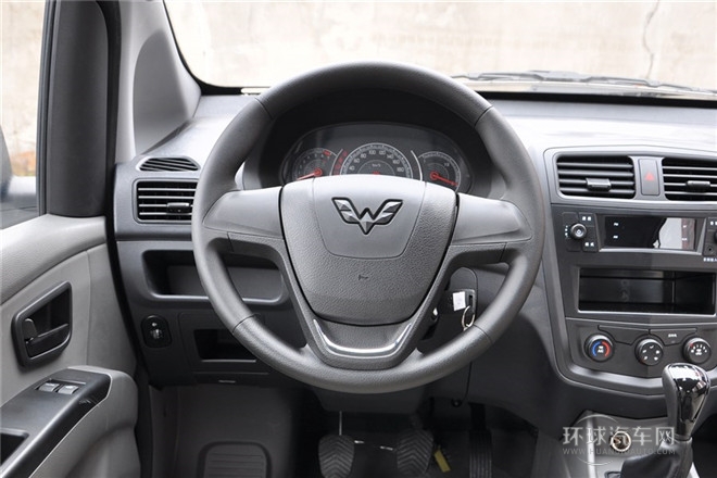 2015款 1.5L 舒適型