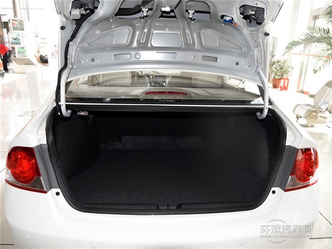 2015款 1.8L EXI 自動