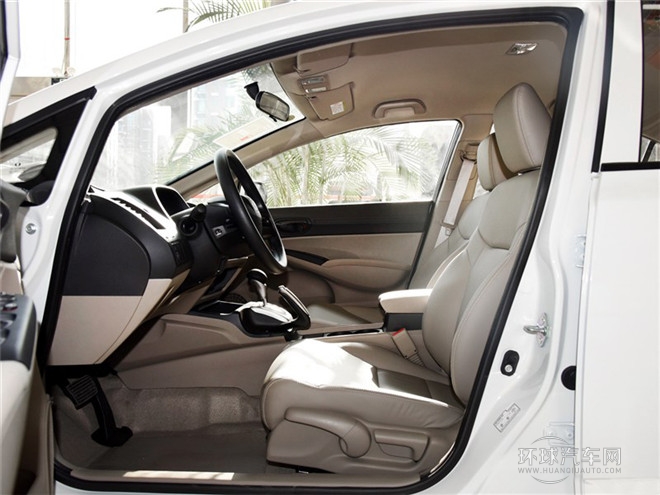 2015款 1.8L EXI 自動