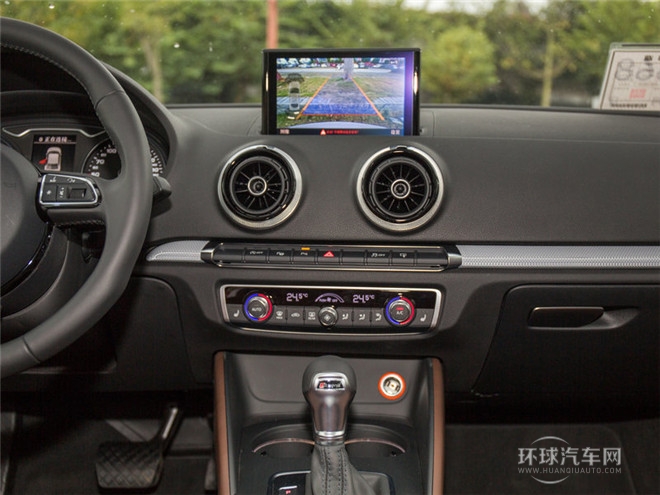 2015款 Limousine 40 TFSI 自動豪華型