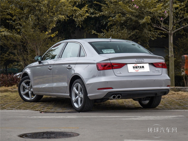 2015款 Limousine 40 TFSI 自動豪華型