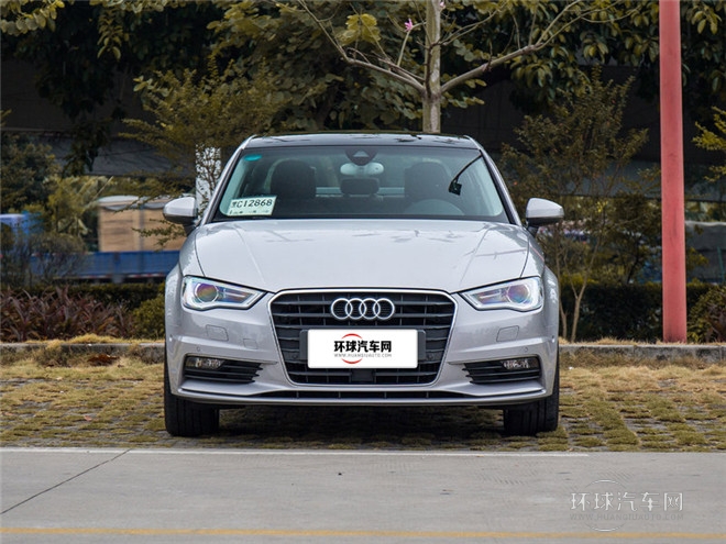 2015款 Limousine 40 TFSI 自動豪華型