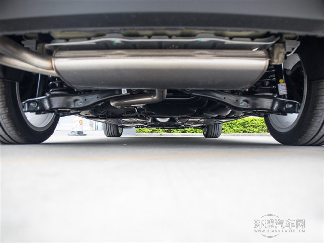 2015款 Limousine 40 TFSI 自動舒適型