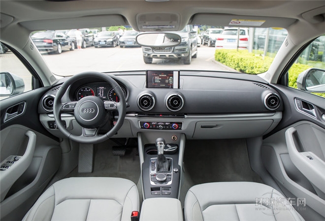 2015款 Limousine 40 TFSI 自動舒適型