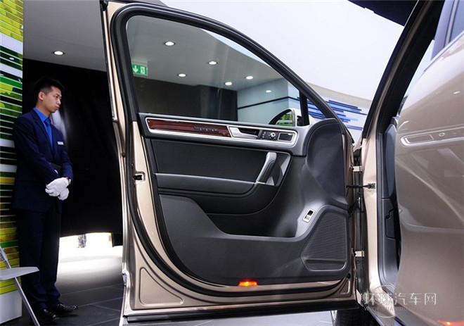 2015款 3.0TSI V6 耀銳限量版