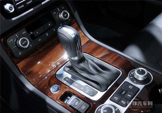 2015款 3.0TSI V6 耀銳限量版