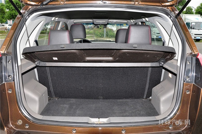 2015款 1.5L 手動(dòng)電商版