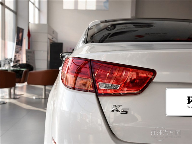 2015款 2.0L 自動LUX