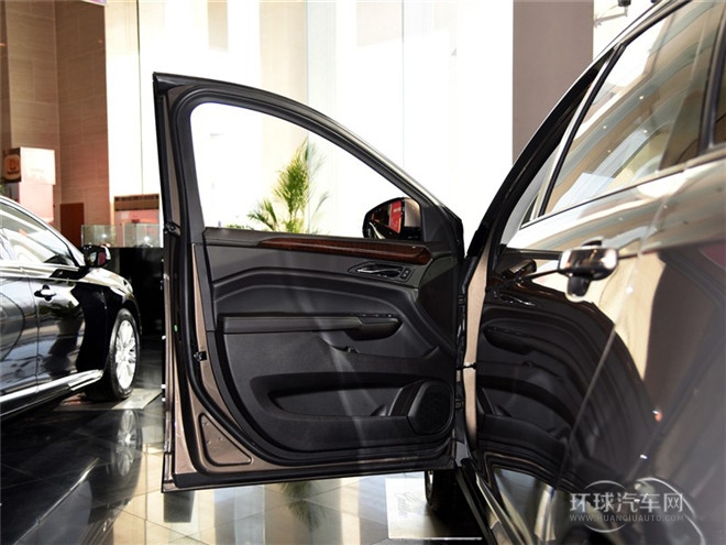 2015款 3.0L 領先型