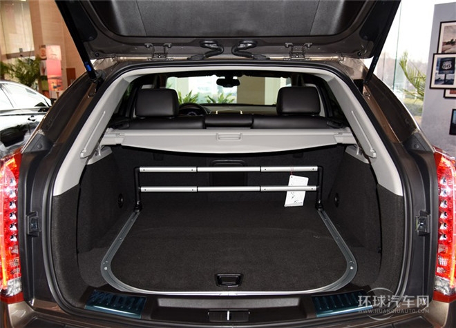 2015款 3.0L 領(lǐng)先型