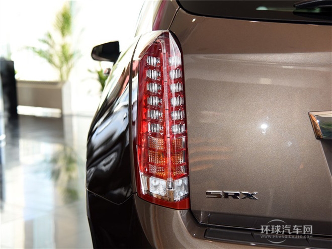 2015款 3.0L 領先型