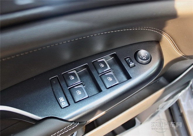 2015款 3.0L 旗艦型