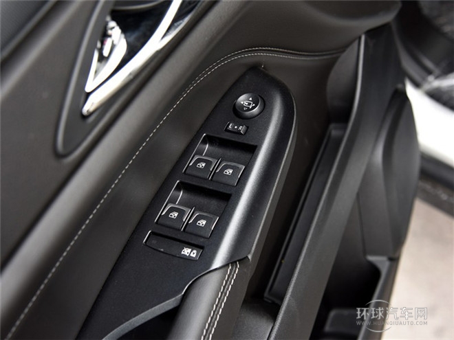 2015款 3.0L 舒適型