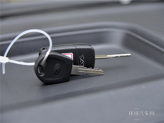 2015款 1.5L 手動(dòng)豪華型