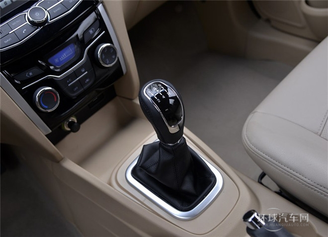 2015款 1.5L 手動豪華型