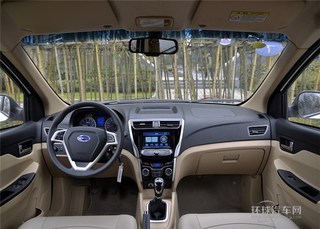 2015款 1.5L 手動豪華型