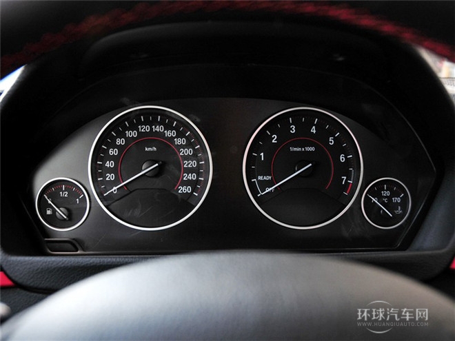 2015款 328i xDrive 設(shè)計(jì)套裝型