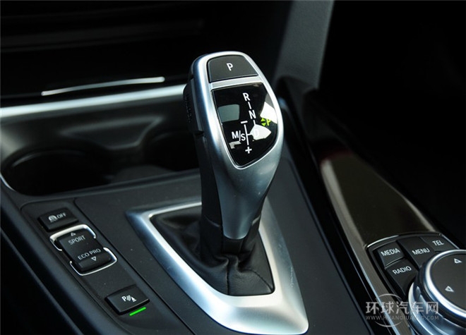 2015款 328i 設(shè)計(jì)套裝型