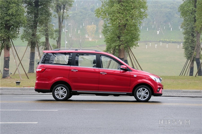 2015款 1.5L 自動豪華型