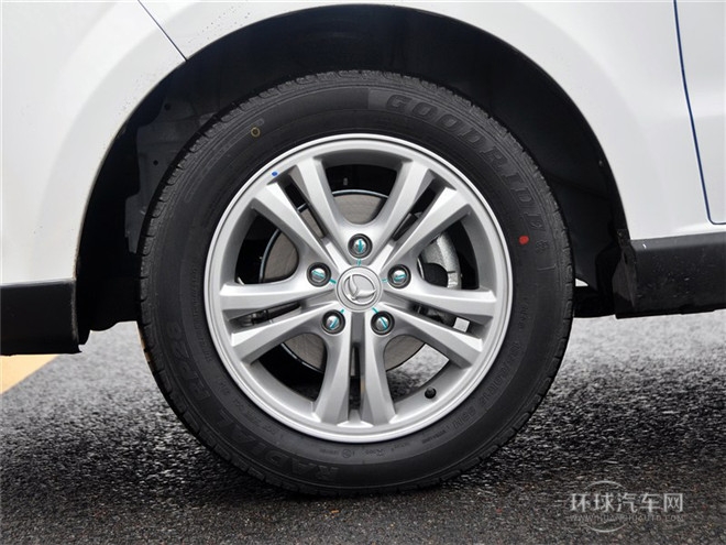 2015款 1.5L 自動尊貴型