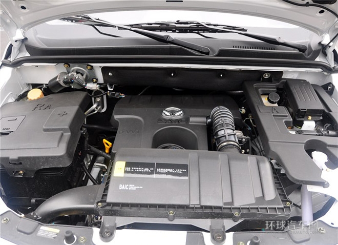 2015款 1.5L 自動尊貴型