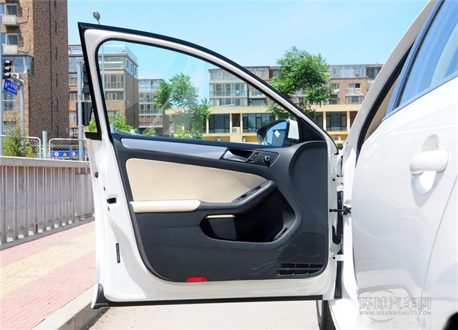 2015款 1.6L 手動領先型