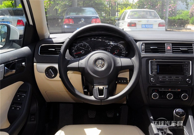 2015款 1.6L 手動領先型