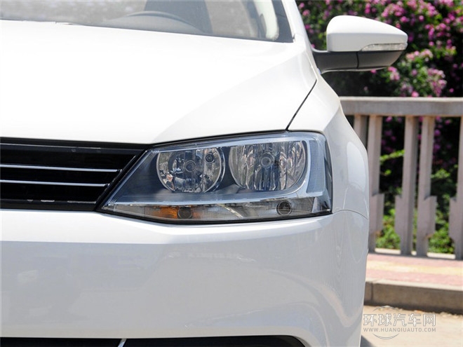 2015款 1.6L 手動(dòng)領(lǐng)先型