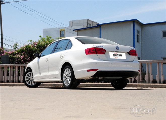 2015款 1.6L 手動(dòng)領(lǐng)先型