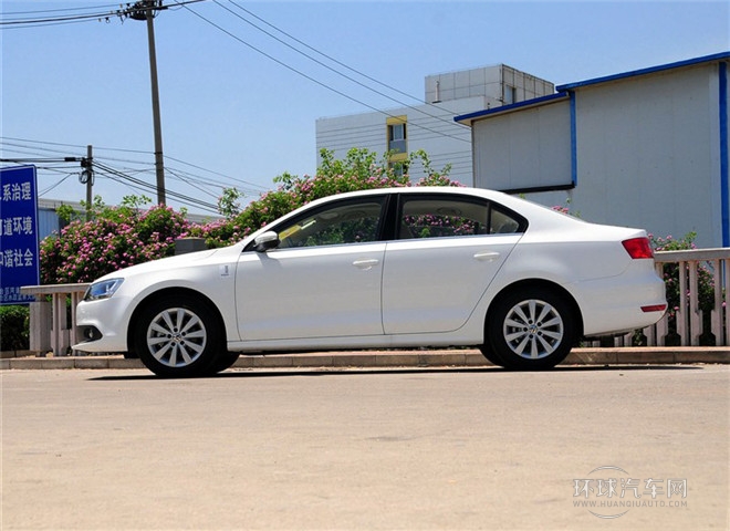 2015款 1.6L 手動(dòng)領(lǐng)先型