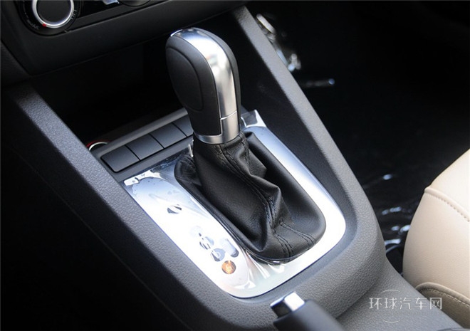 2015款 1.6L 自動領先型