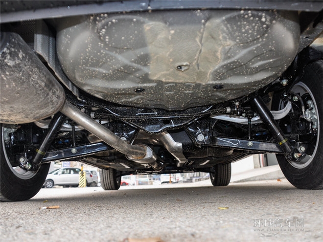 2015款 2.0L 手動睿趣版