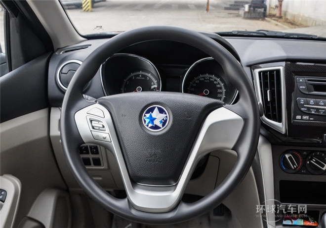 2015款 2.0L 手動睿趣版