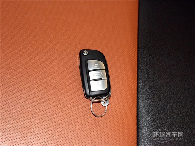 2015款 1.5L 手動(dòng)豪華智能尊享版