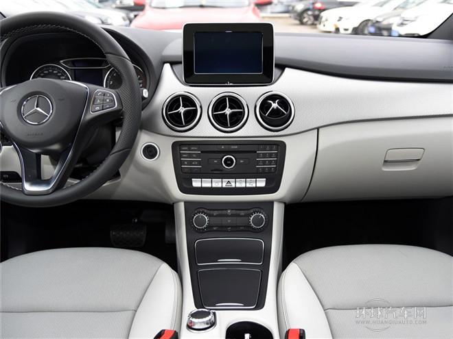 2015款 B 200 動感型