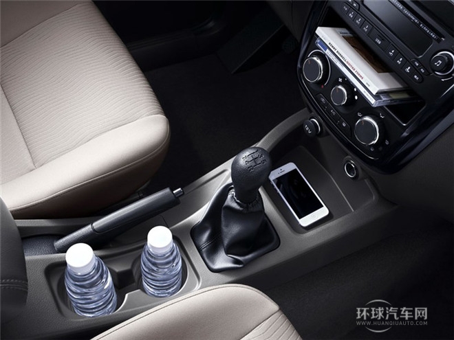 2015款 1.2L標(biāo)準(zhǔn)型