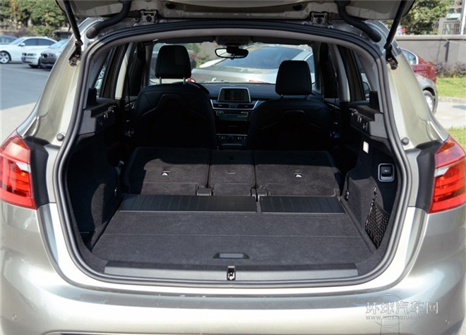 2015款 218i 運動設(shè)計套裝