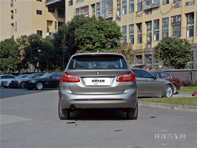 2015款 218i 運動設(shè)計套裝