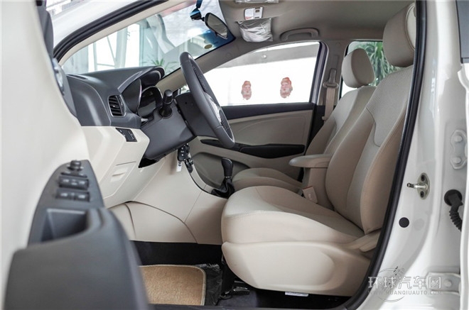 2015款 1.5L 手動夠惠版