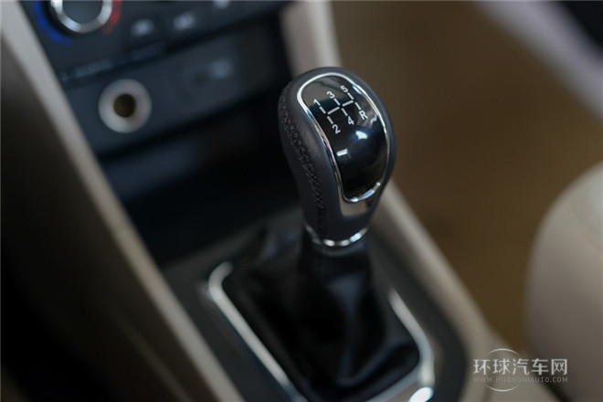 2015款 1.5L 手動夠惠版