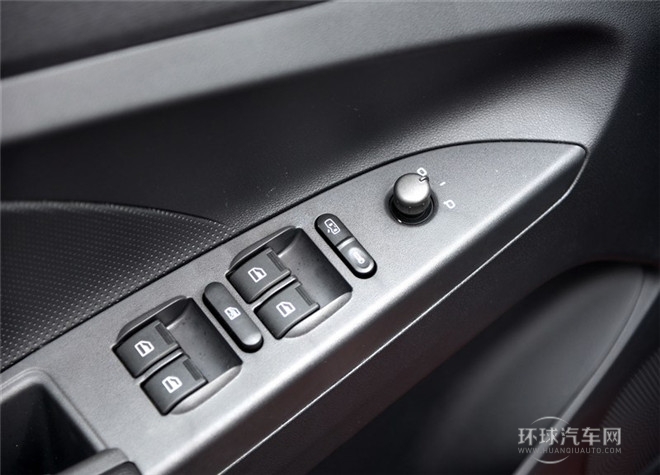 2015款 1.5L 手動夠型版