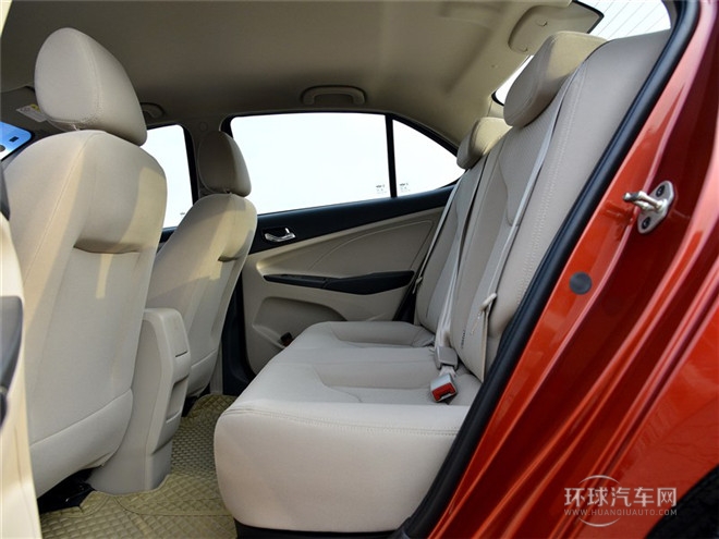 2015款 1.5L 手動夠炫版