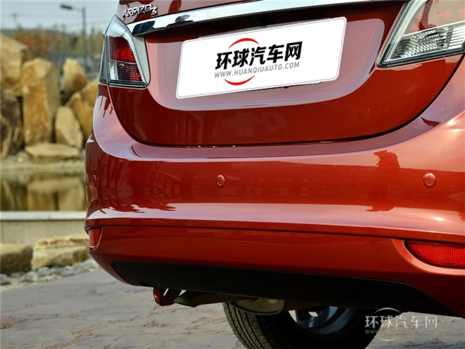 2015款 1.5L 手動夠炫版