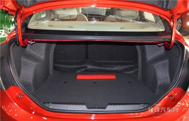 2015款 1.5L 自動夠型版