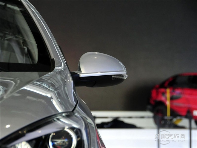 2015款 1.5L 自動夠炫版